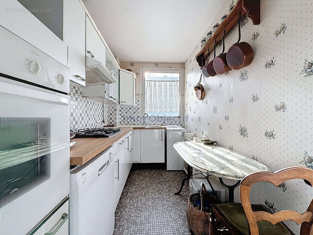 Appartement à PARIS-12E