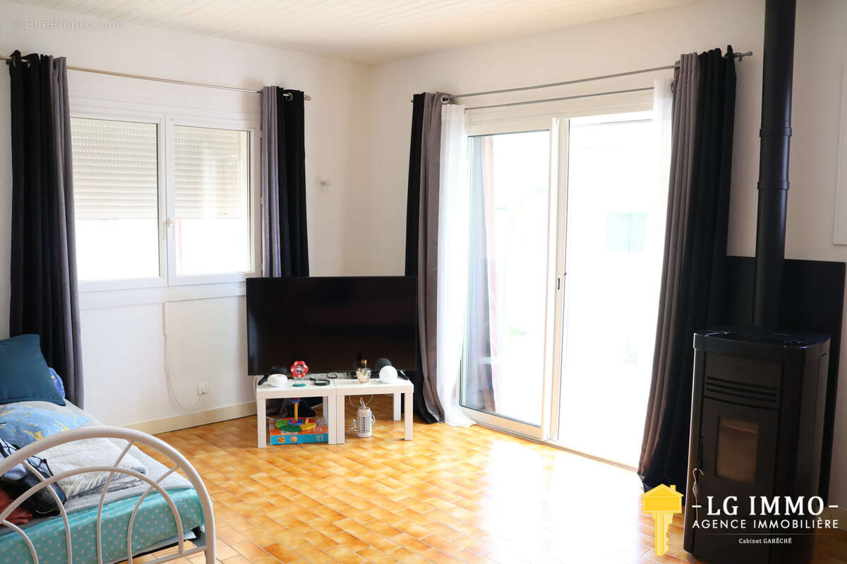 Maison à BARZAN