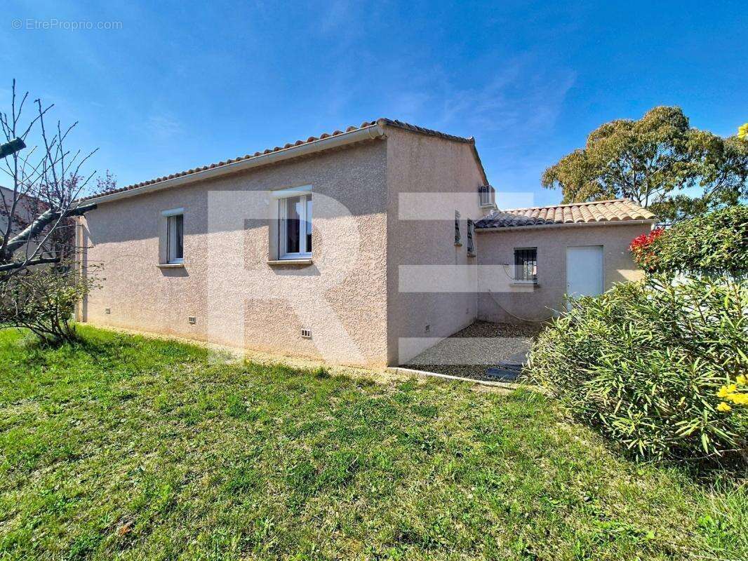 Maison à CLARENSAC