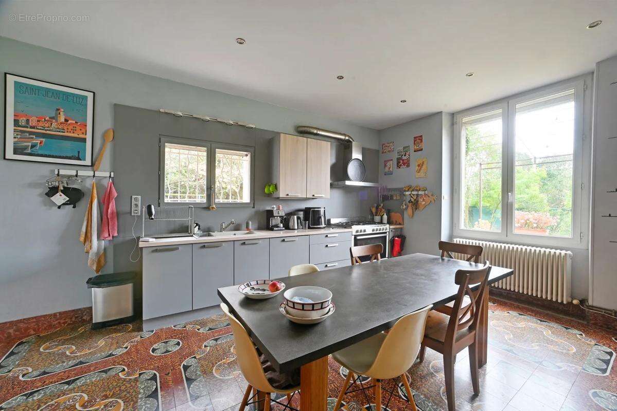 Maison à CHATEAURENARD