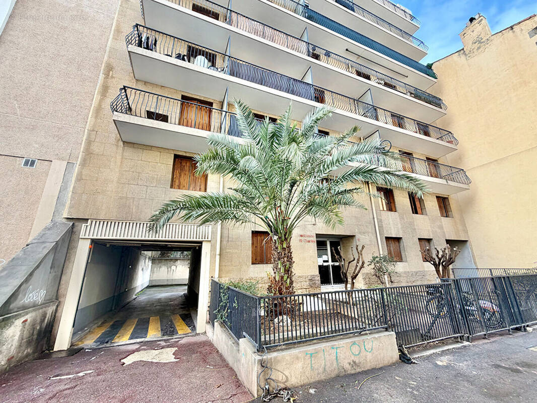 Autre à MARSEILLE-3E