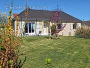 Maison à SAINT-PARRES-AUX-TERTRES