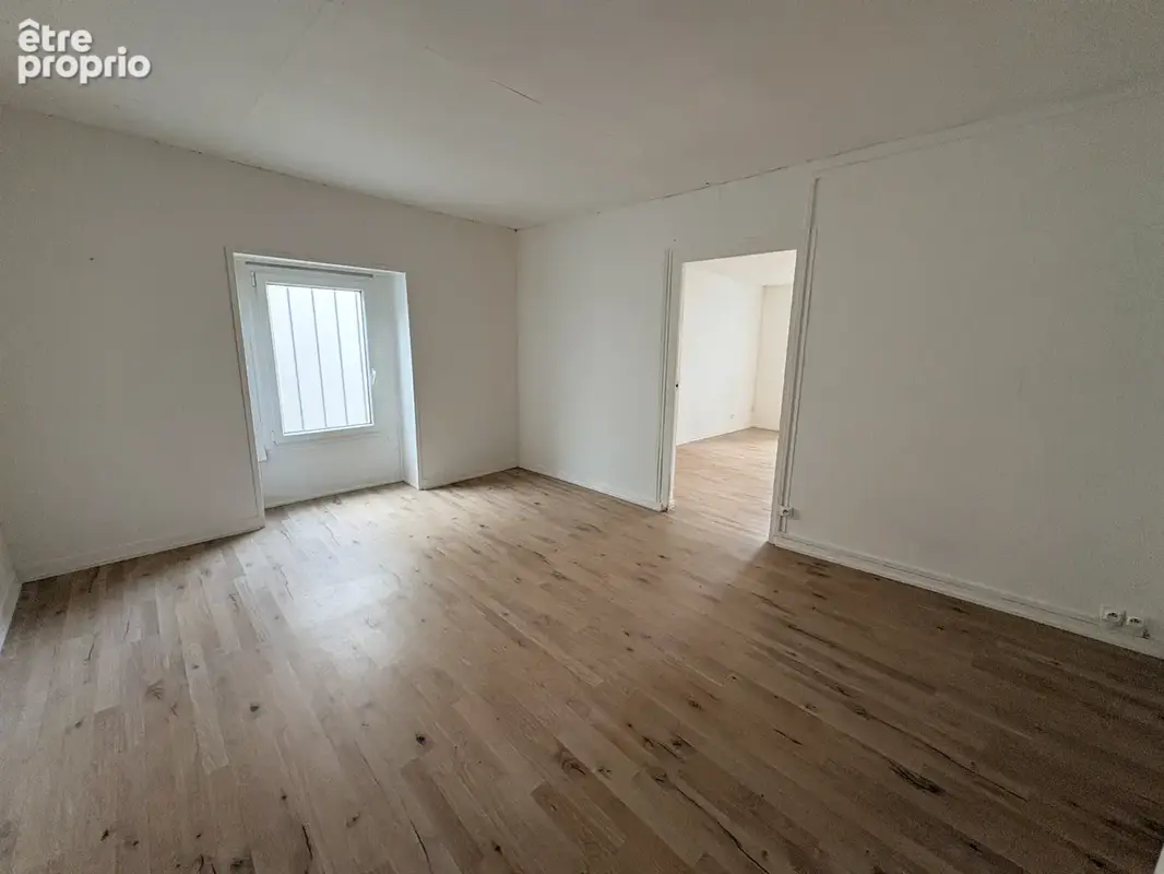 Maison de 111 m2 avec jardin et dépendances   Gannat - photo 6