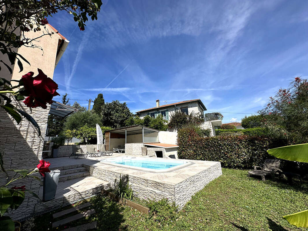 Maison à LA COLLE-SUR-LOUP