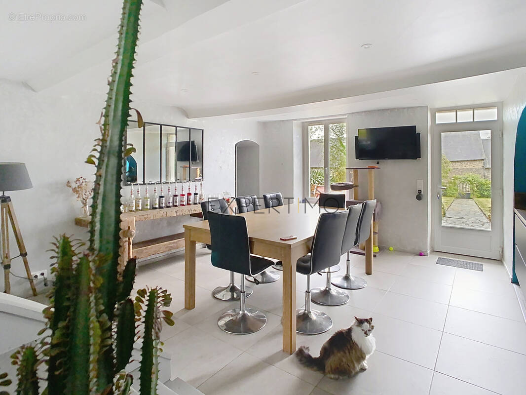 Maison à MAISONCELLES-PELVEY