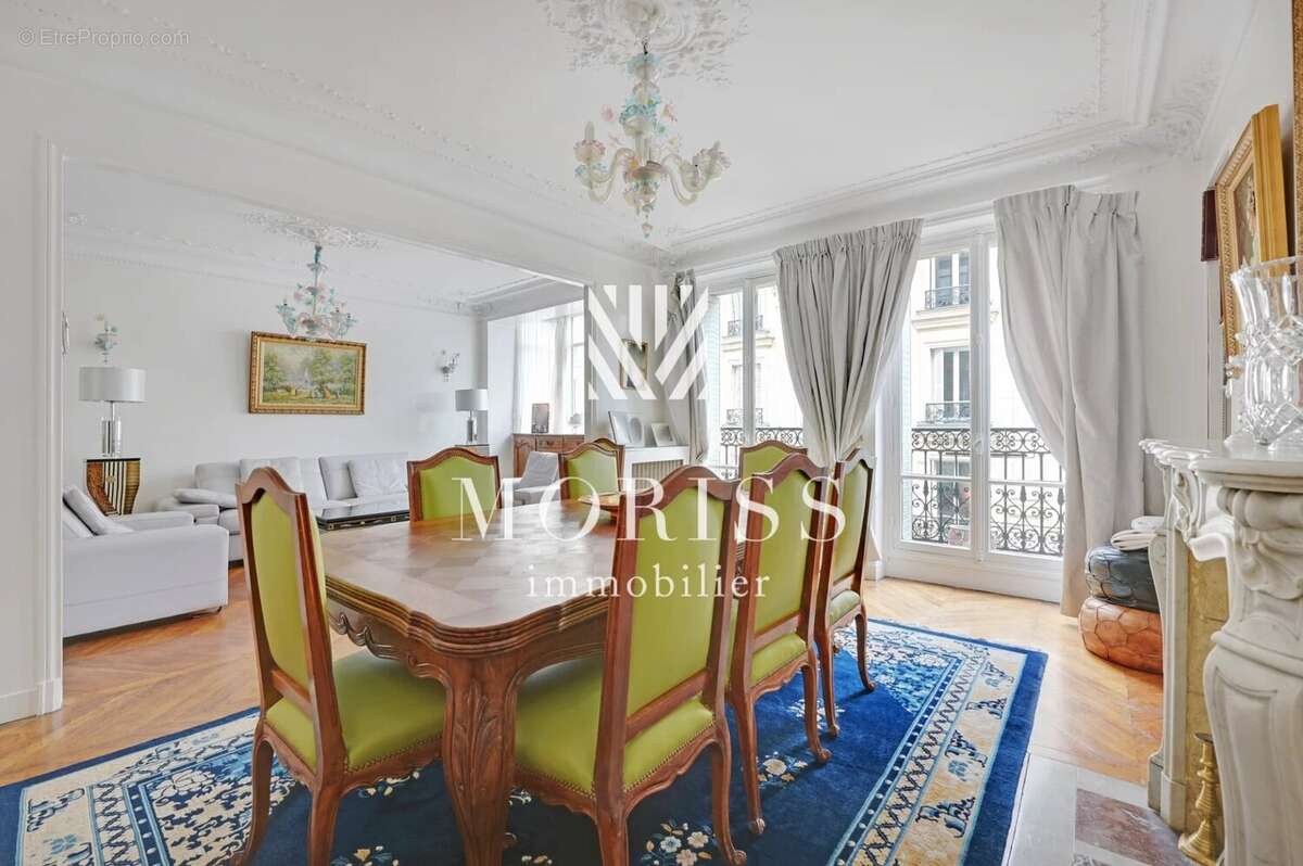 Appartement à PARIS-10E