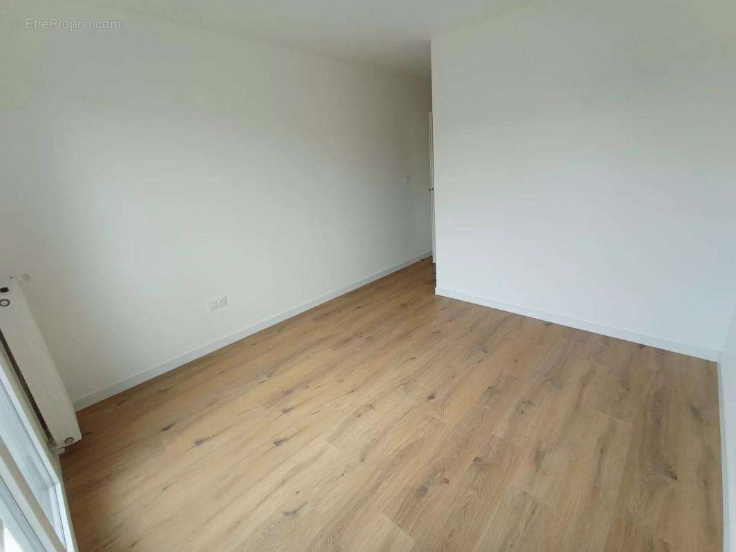 Appartement à BIEVRES