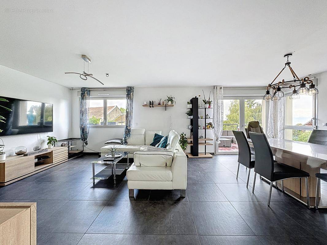 Appartement à BALLAISON