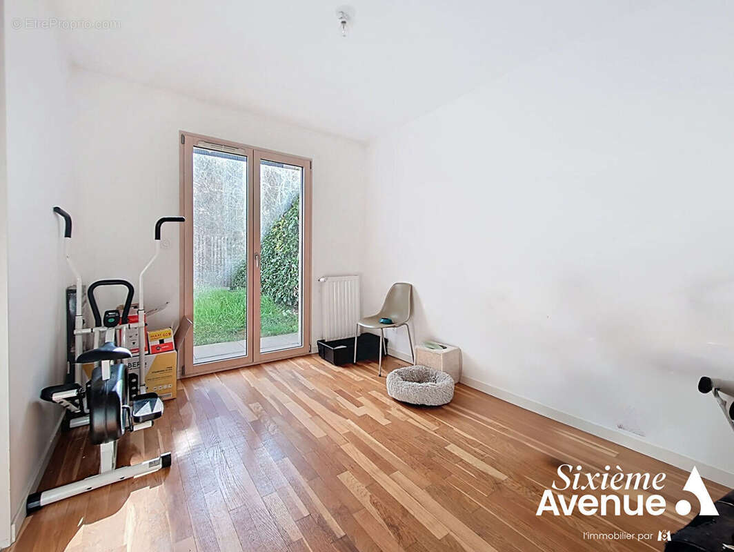Appartement à Saint-Symphorien d'Ozon, 3 pièces, 65m², rez-de-jardin - photo 5