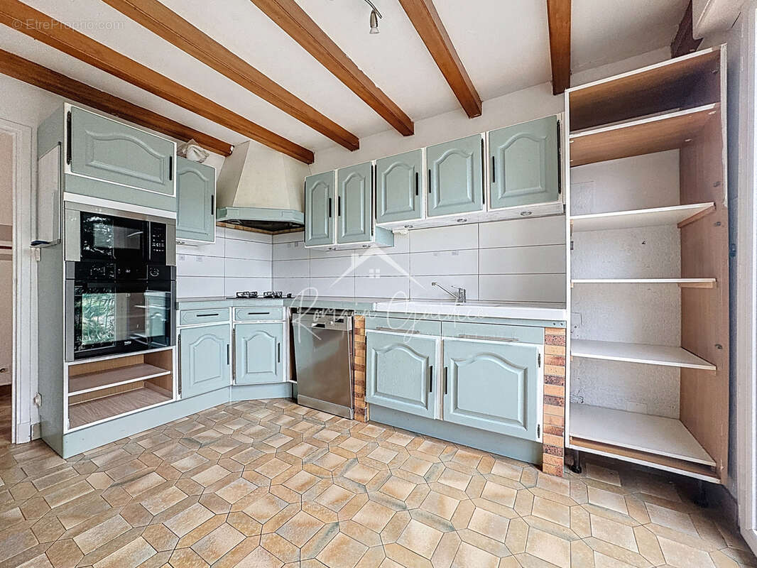 Maison à CREISSELS