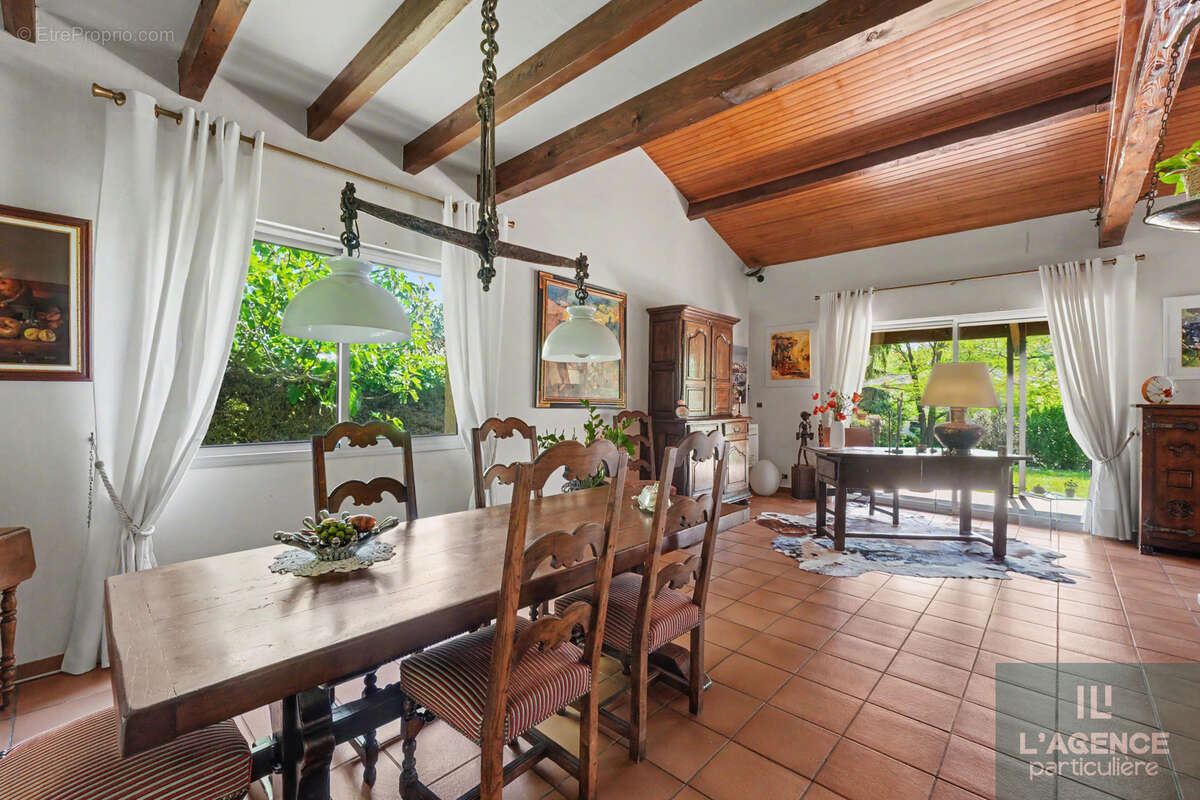 Maison à AUZEVILLE-TOLOSANE