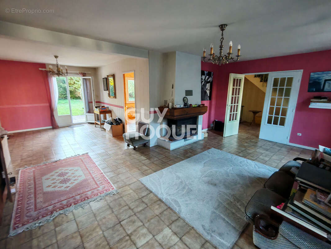 Maison à BREVIANDES