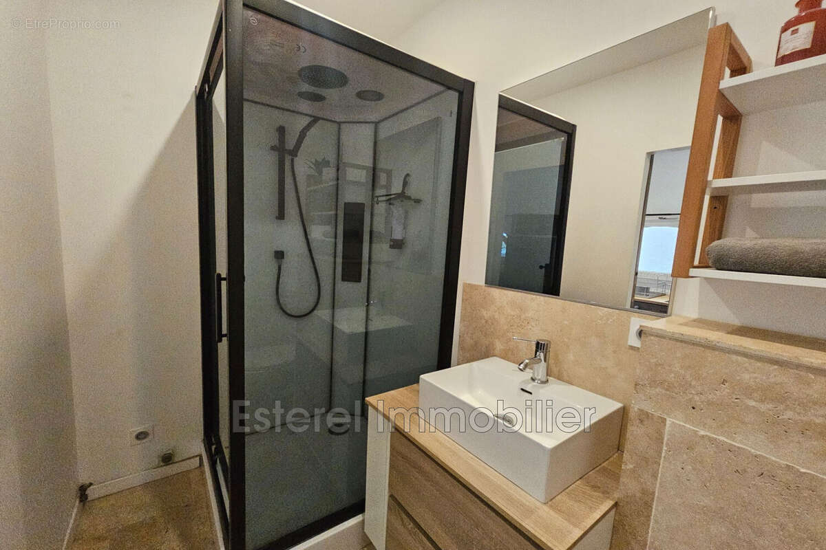 Appartement 22 m² à La Seyne-Sur-Mer  - photo 6