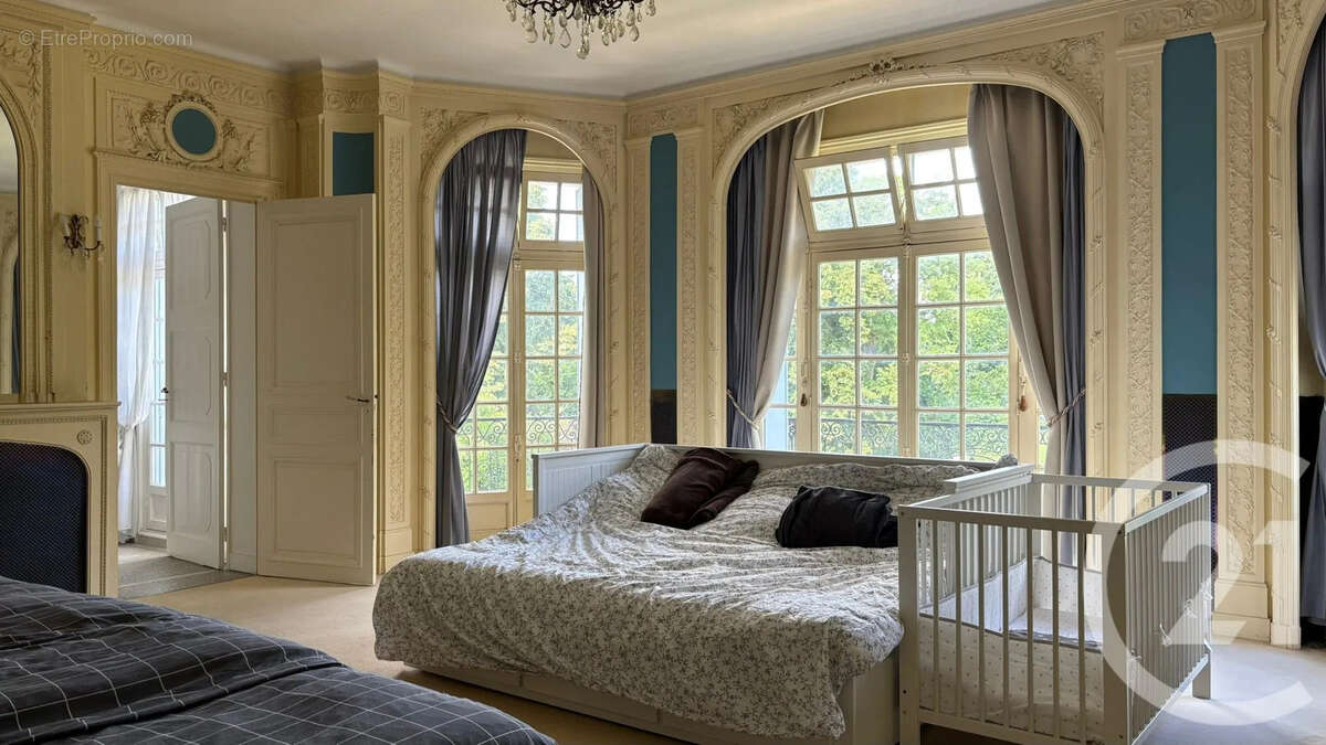 Maison 515 m² à Ezy-Sur-Eure  - photo 11