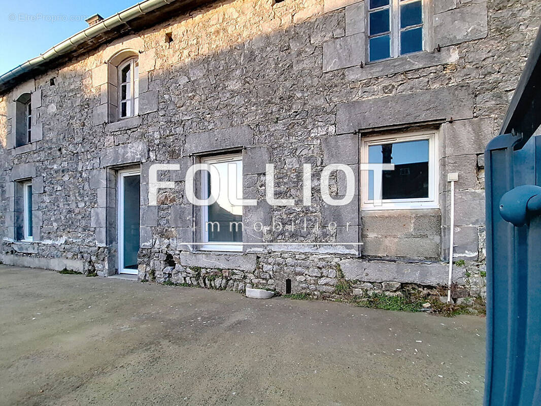 Appartement à MONTMARTIN-SUR-MER