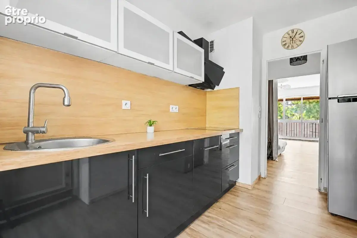 Appartement de 4 pièces de 77 m² à Avignon - photo 6