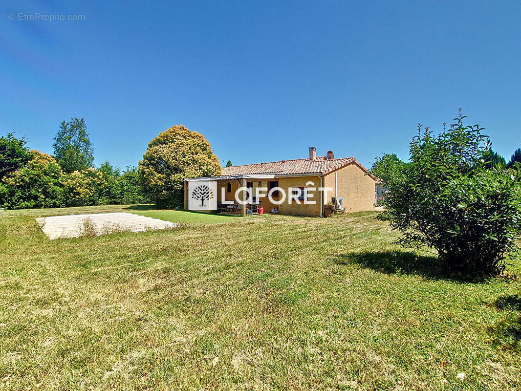 Maison Saint Nauphary 5 pièces 113 m2 avec piscine ! - photo 18