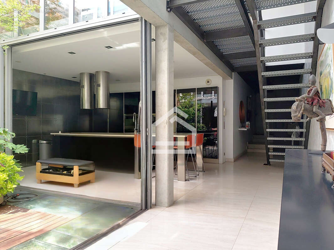 Maison 192 m² à Talence  - photo 2