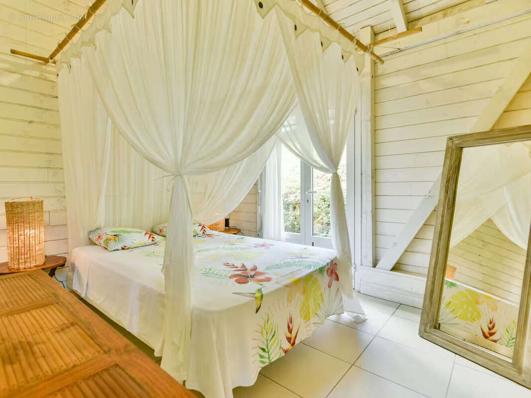 Maison à GRAND-BOURG