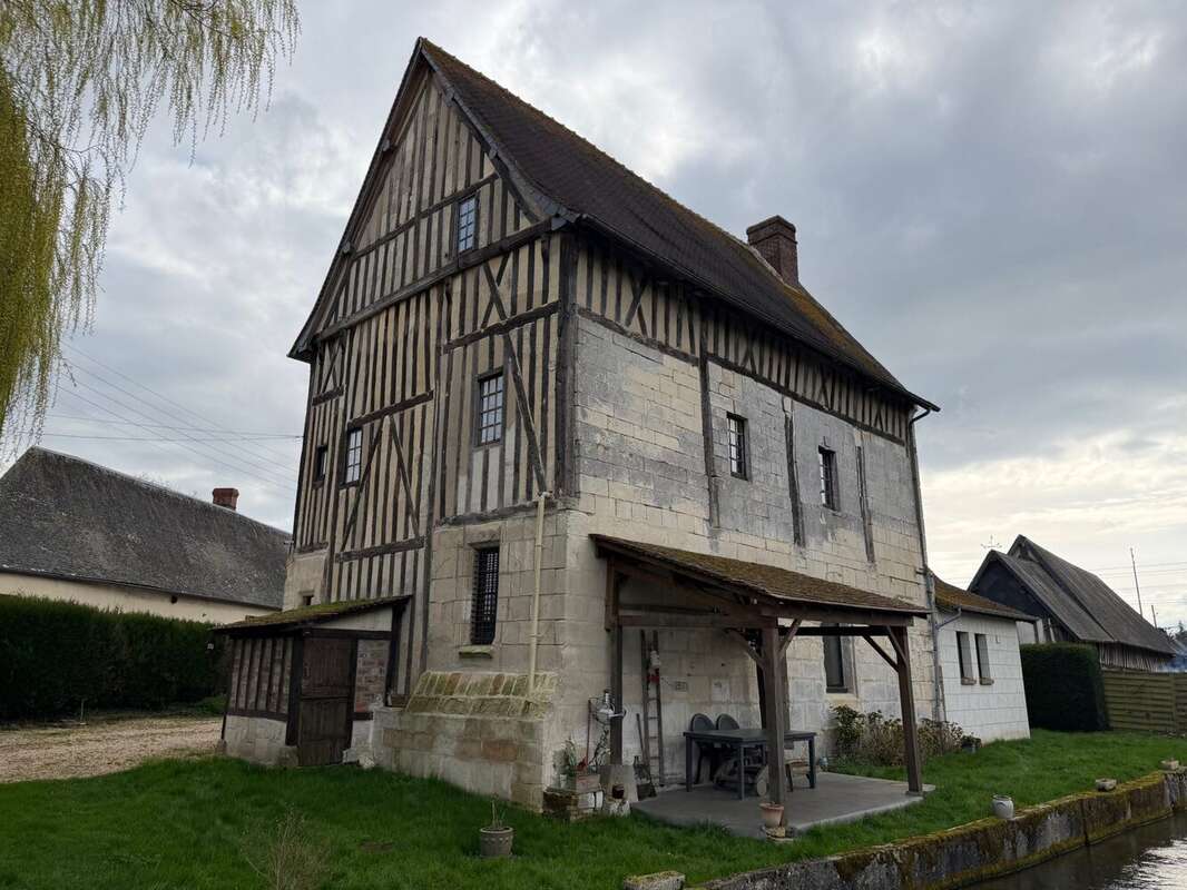 Autre à BERNAY