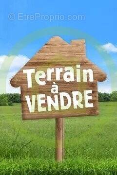 Terrain à LES MEES