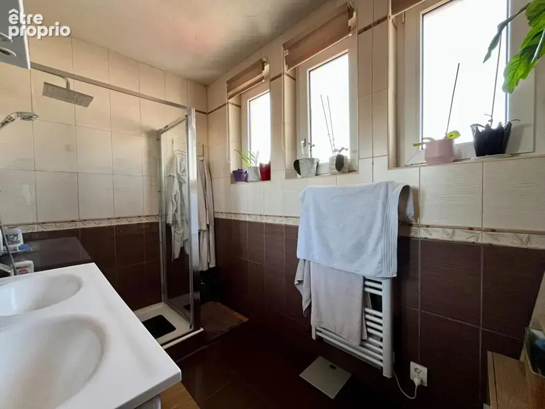 Maison T8 (investisseur) de 207 m² - Boé - photo 13