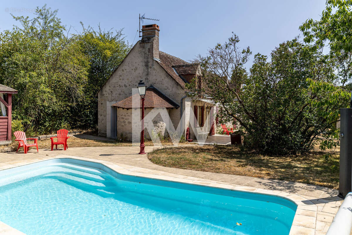 Maison 157 m² à Trainou  - photo 3