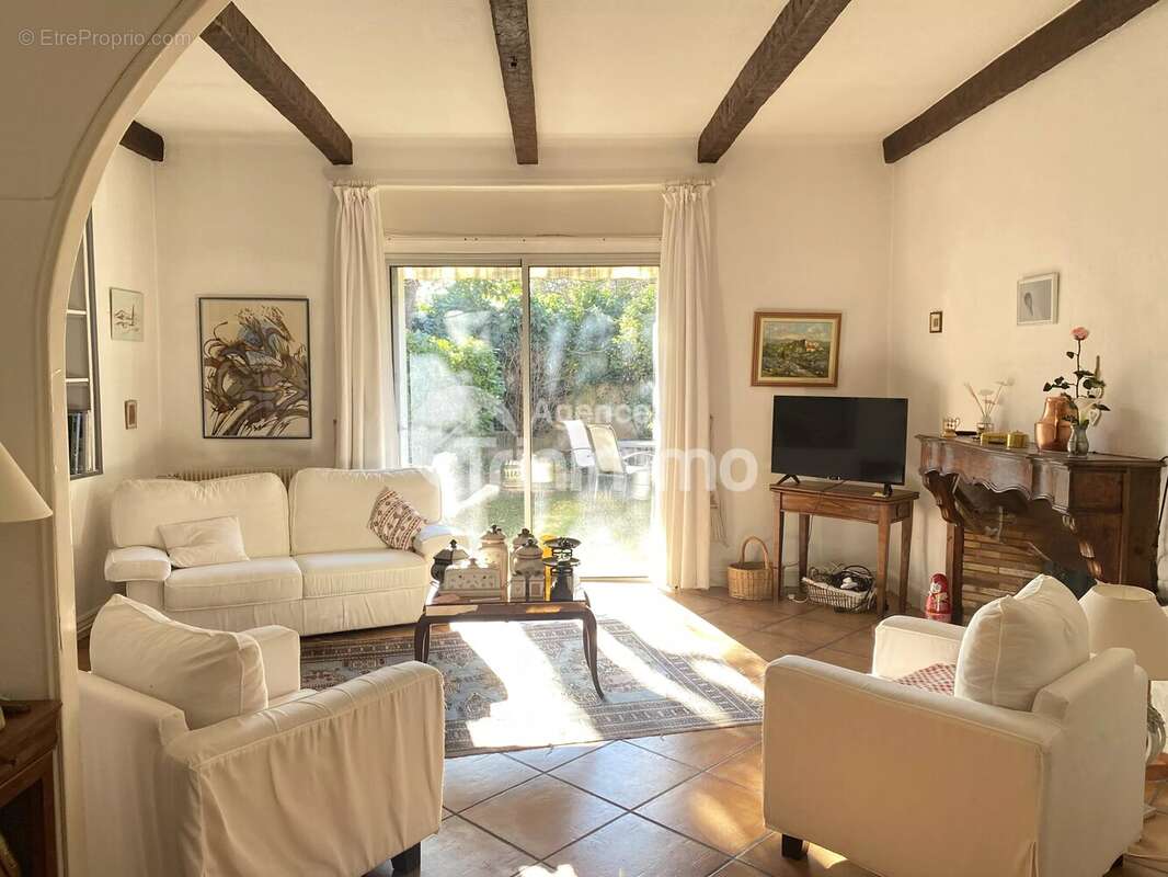 Maison à MORIERES-LES-AVIGNON