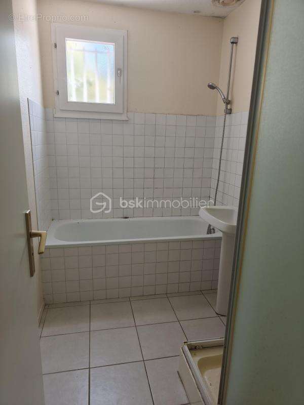 Maison à MONTPON-MENESTEROL