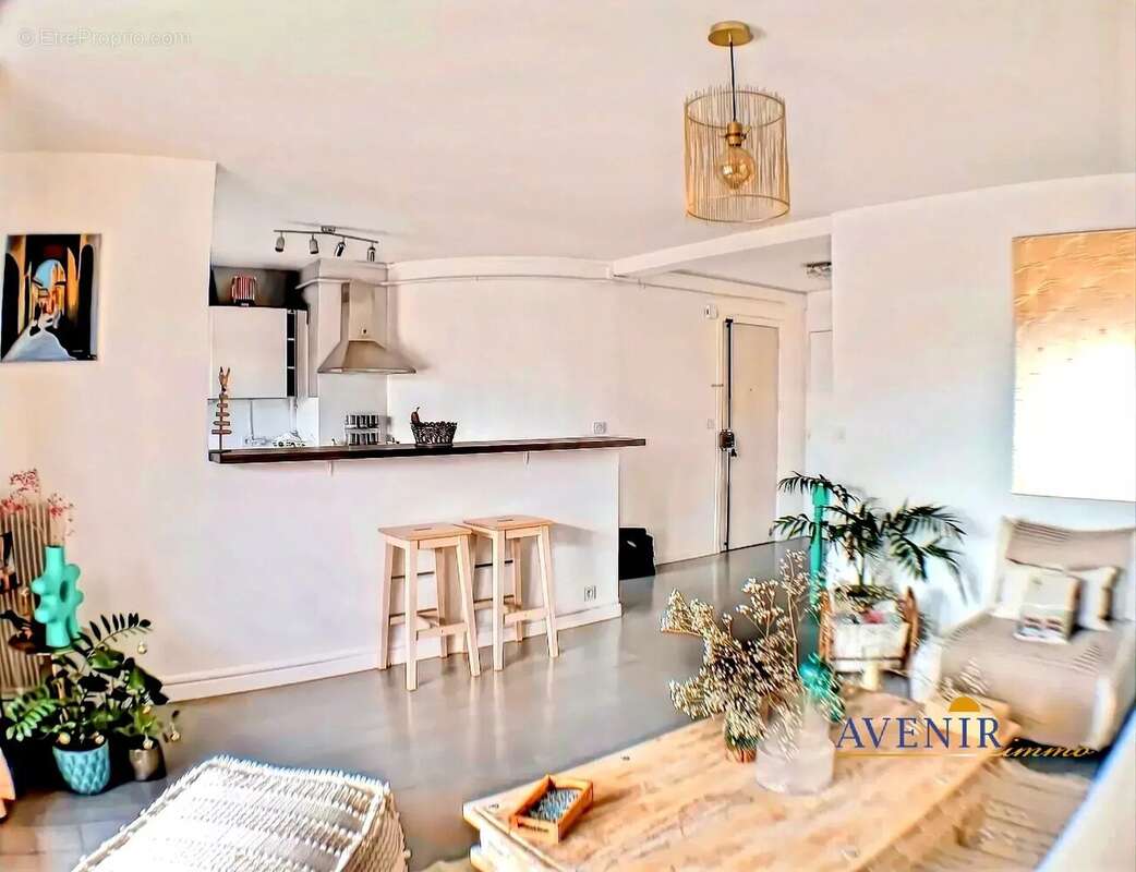 Appartement à MARSEILLE-12E