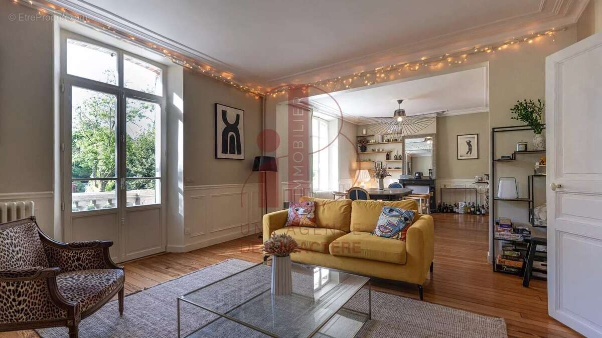 Maison à FONTAINEBLEAU