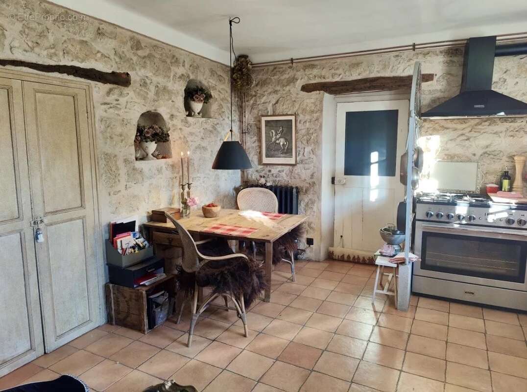 Magnifique Mas plein de charme à vendre à Roquefort-les-Pins / Côte d'Azur, - photo 6