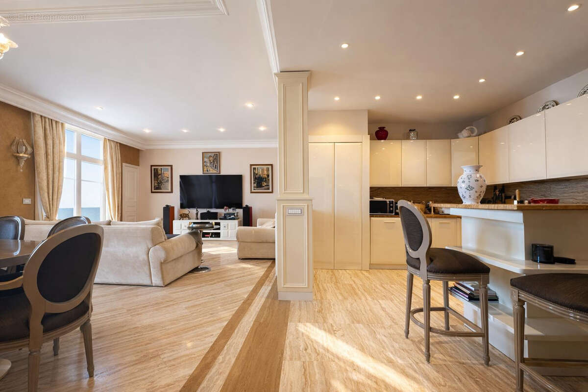 Appartement à MENTON