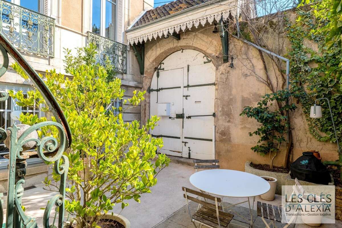 Maison à CALUIRE-ET-CUIRE