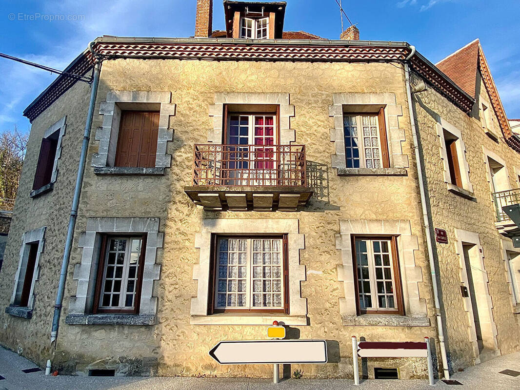 Maison à MOULEYDIER