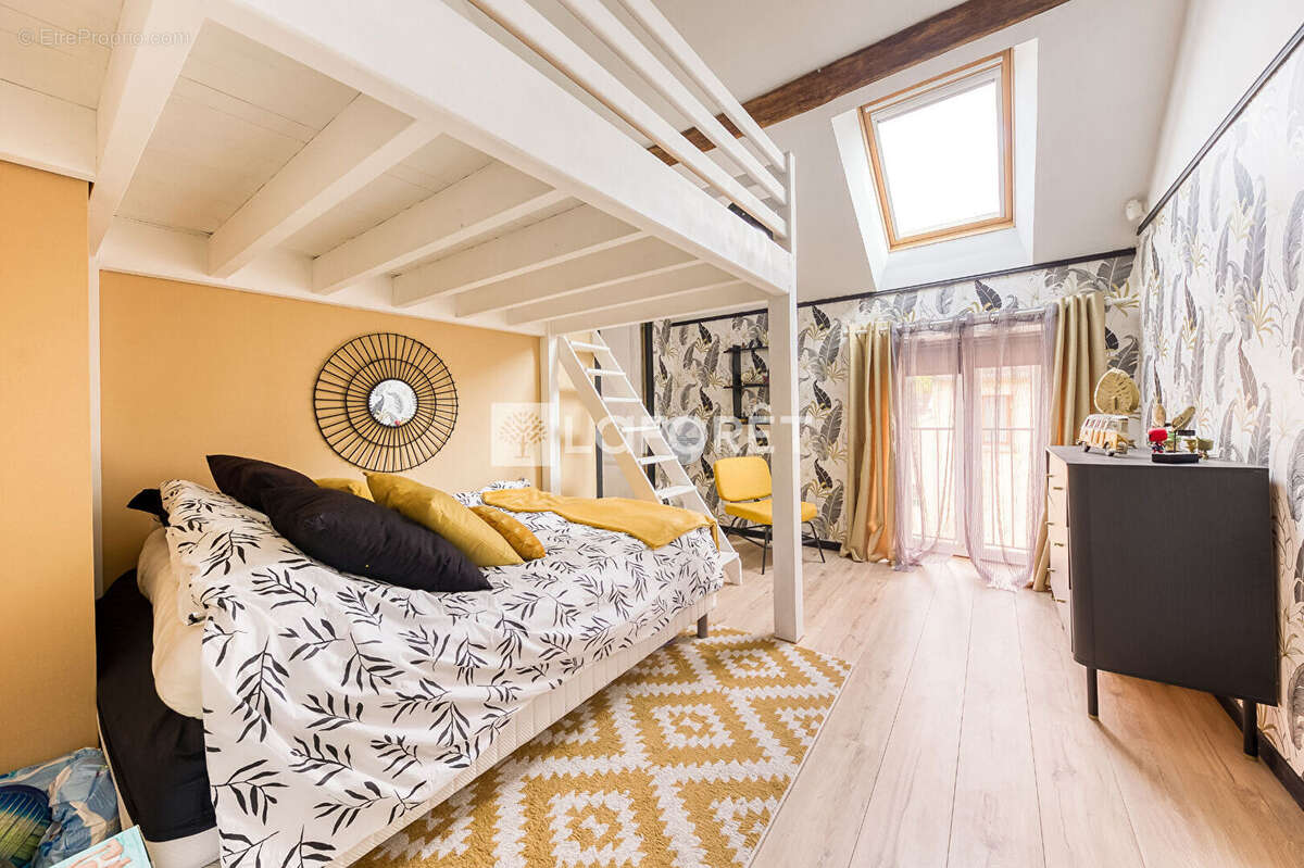 Maison à LIVERDY-EN-BRIE