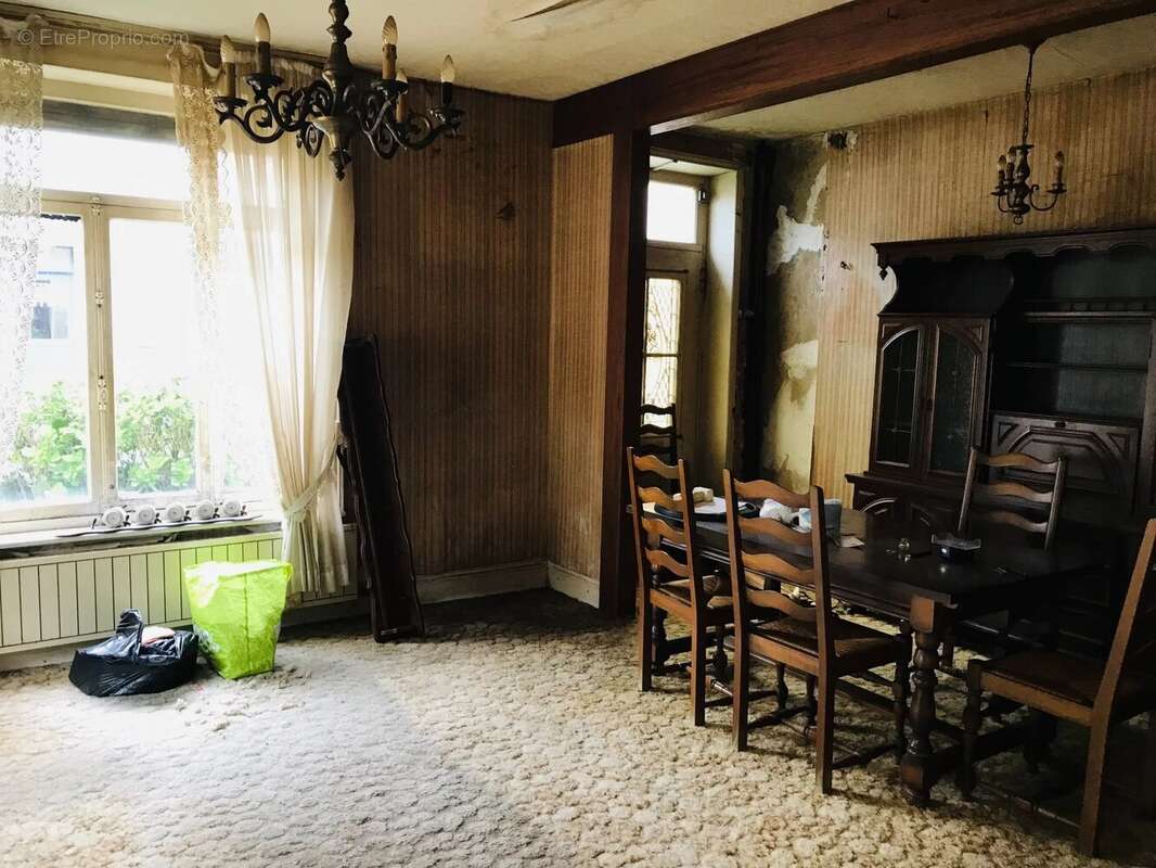 Maison à SAINT-ETIENNE-AU-MONT