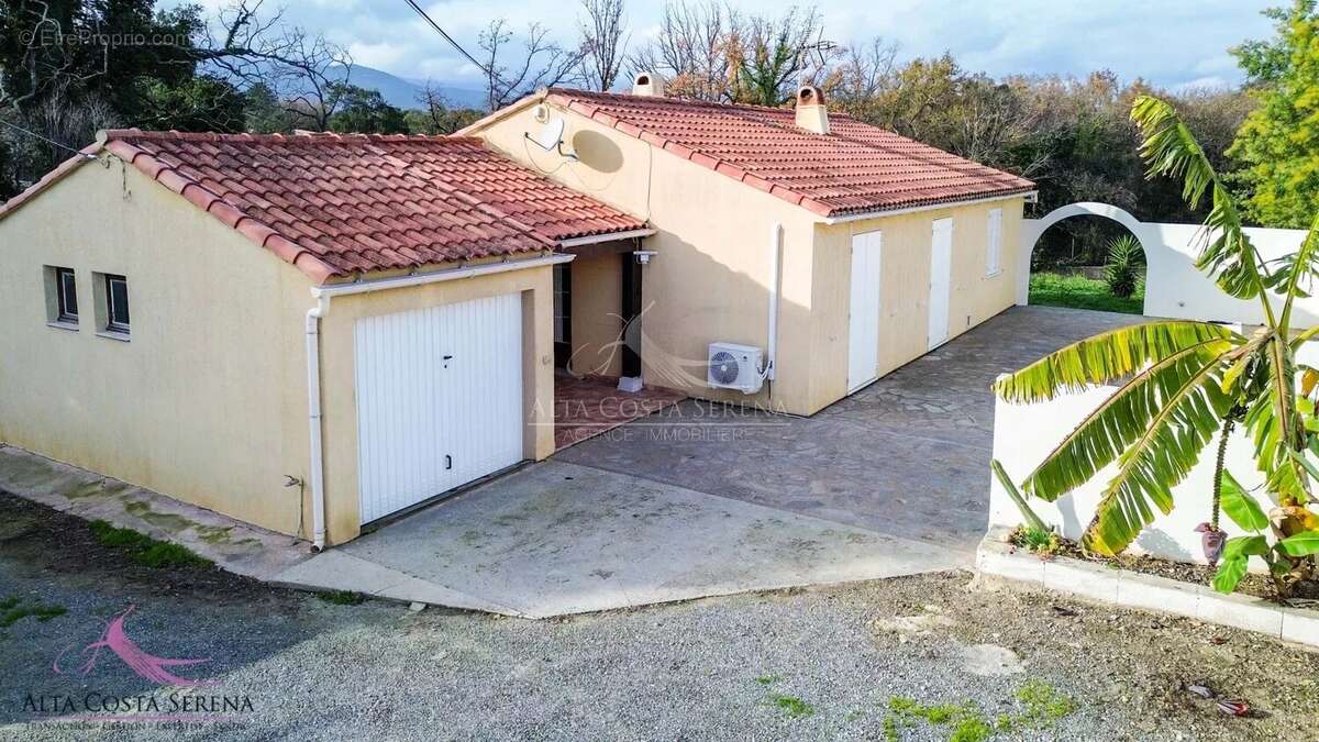 Maison à PRUNELLI-DI-FIUMORBO