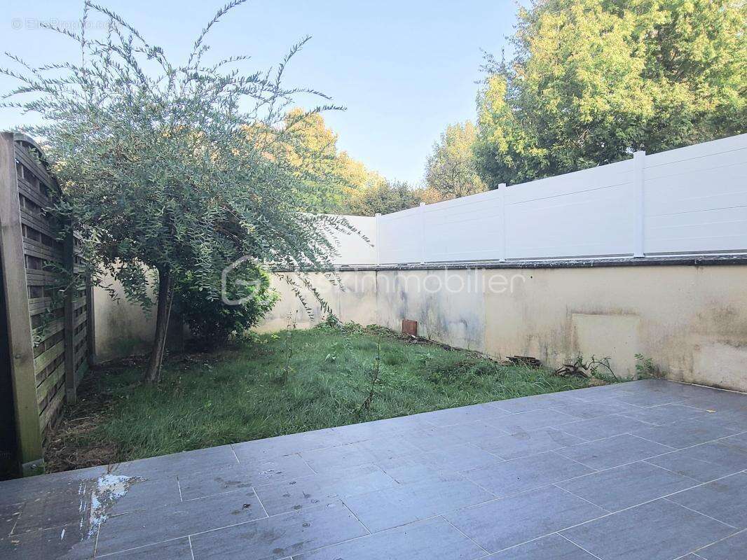 Appartement à BOISSY-SOUS-SAINT-YON