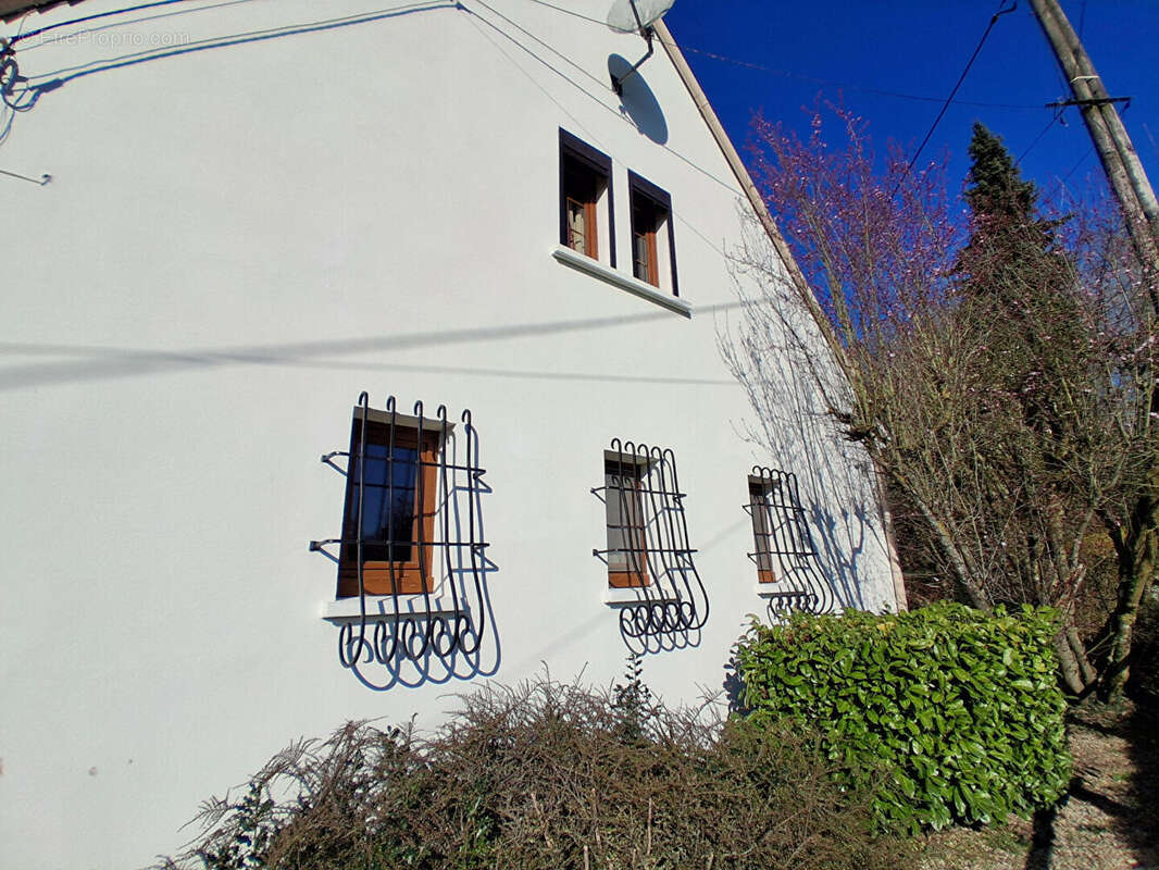 Maison à ROUGERIES