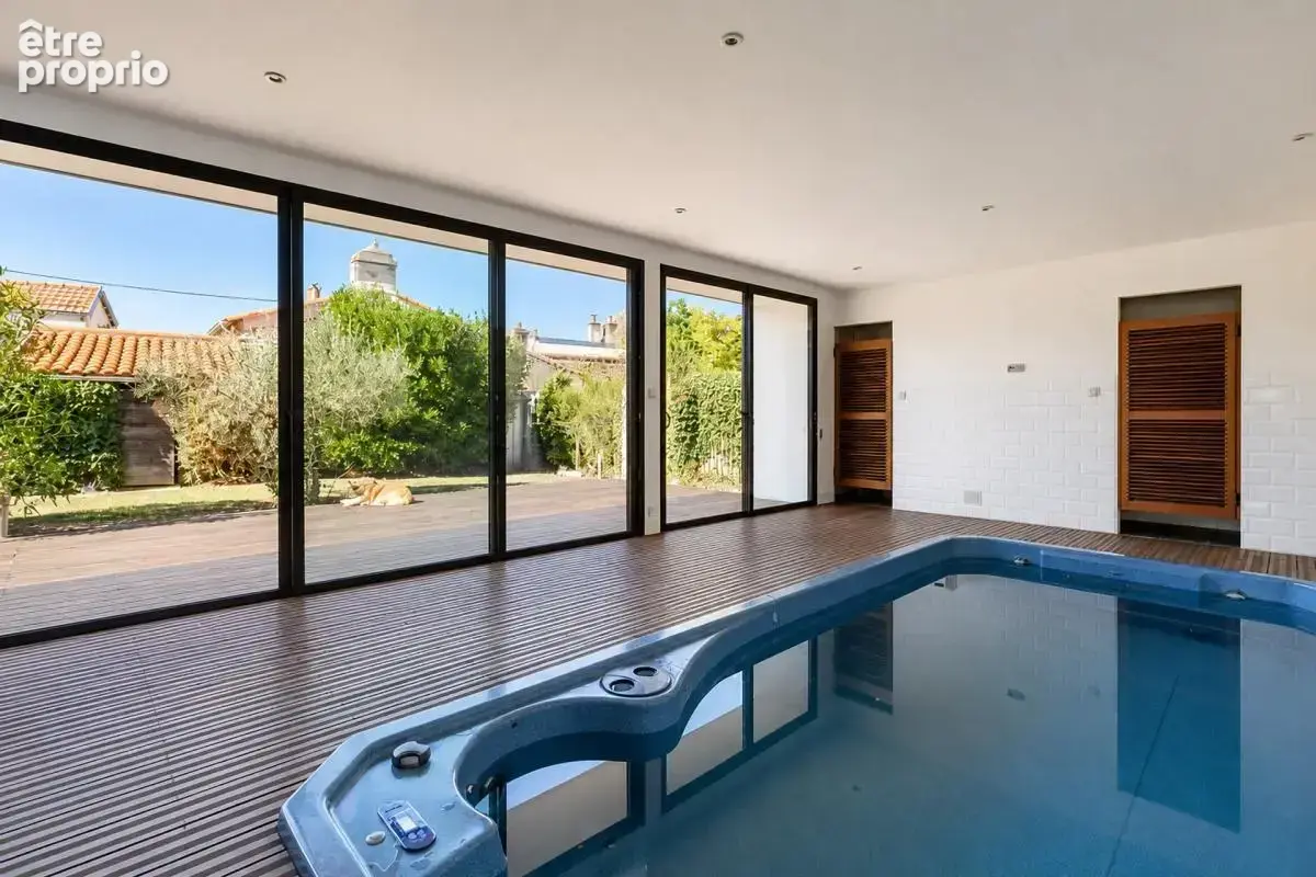 Maison de 7 pièces de 260 m² à Saint-Sébastien - photo 5