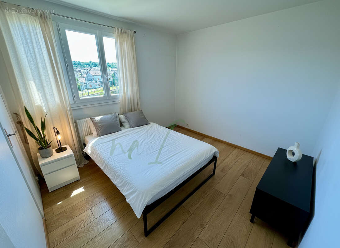 Appartement à BONNIERES-SUR-SEINE