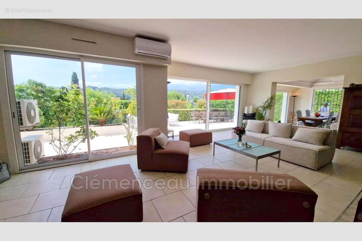 Maison à LA COLLE-SUR-LOUP