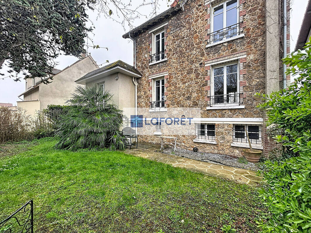 Maison à SARTROUVILLE