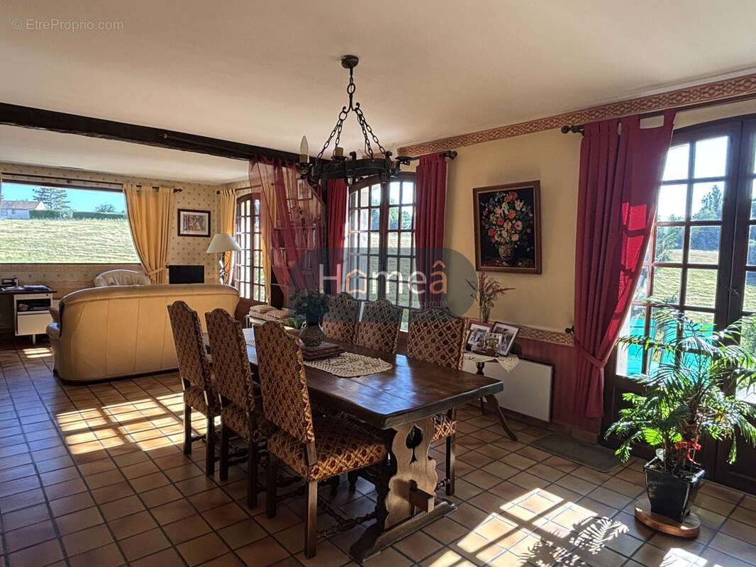 Beau pavillon dans secteur recherche - photo 2