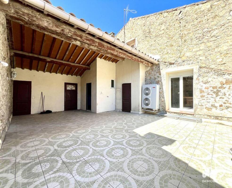Photo 1 - Maison à VILLESEQUE-DES-CORBIERES