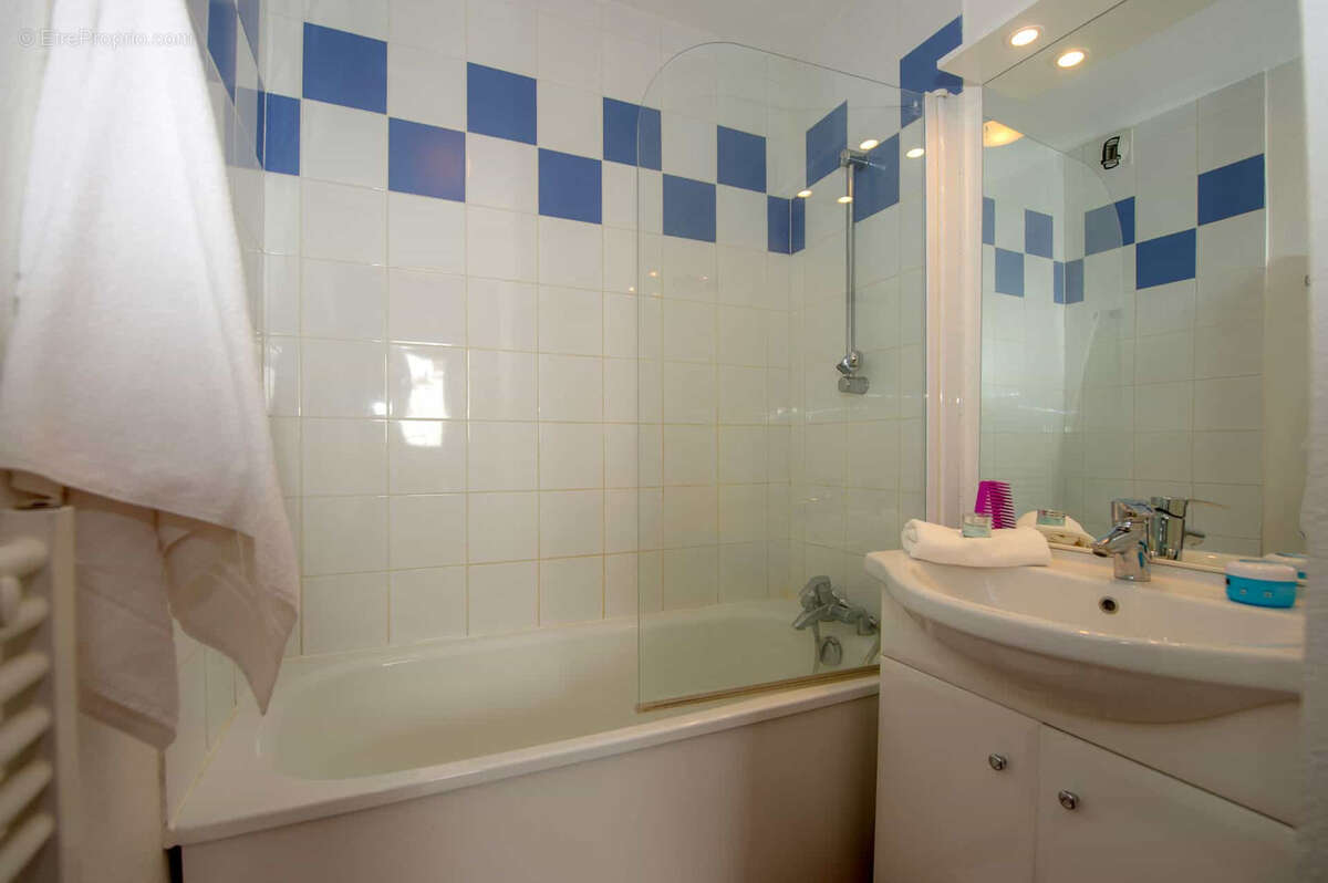 Appartement à SAINT-FRANCOIS-LONGCHAMP