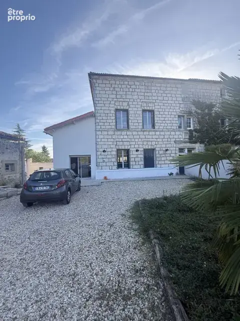 Très jolie maison rénovée avec goût   Soyaux Bourg - photo 22