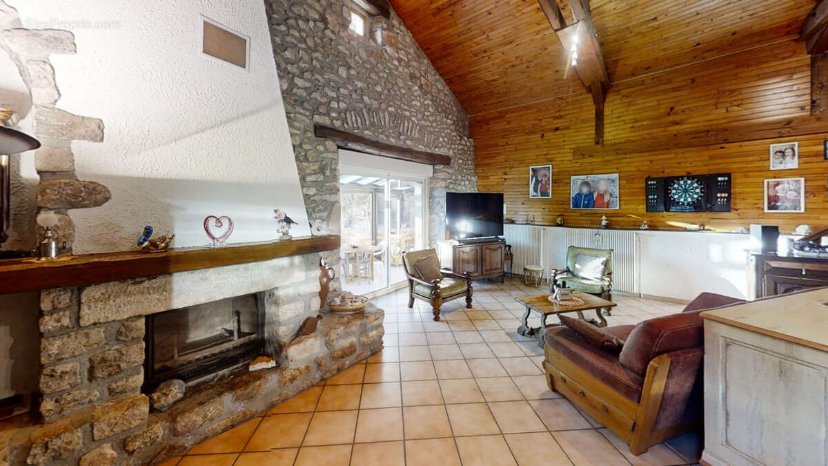 Maison à RIOTORD