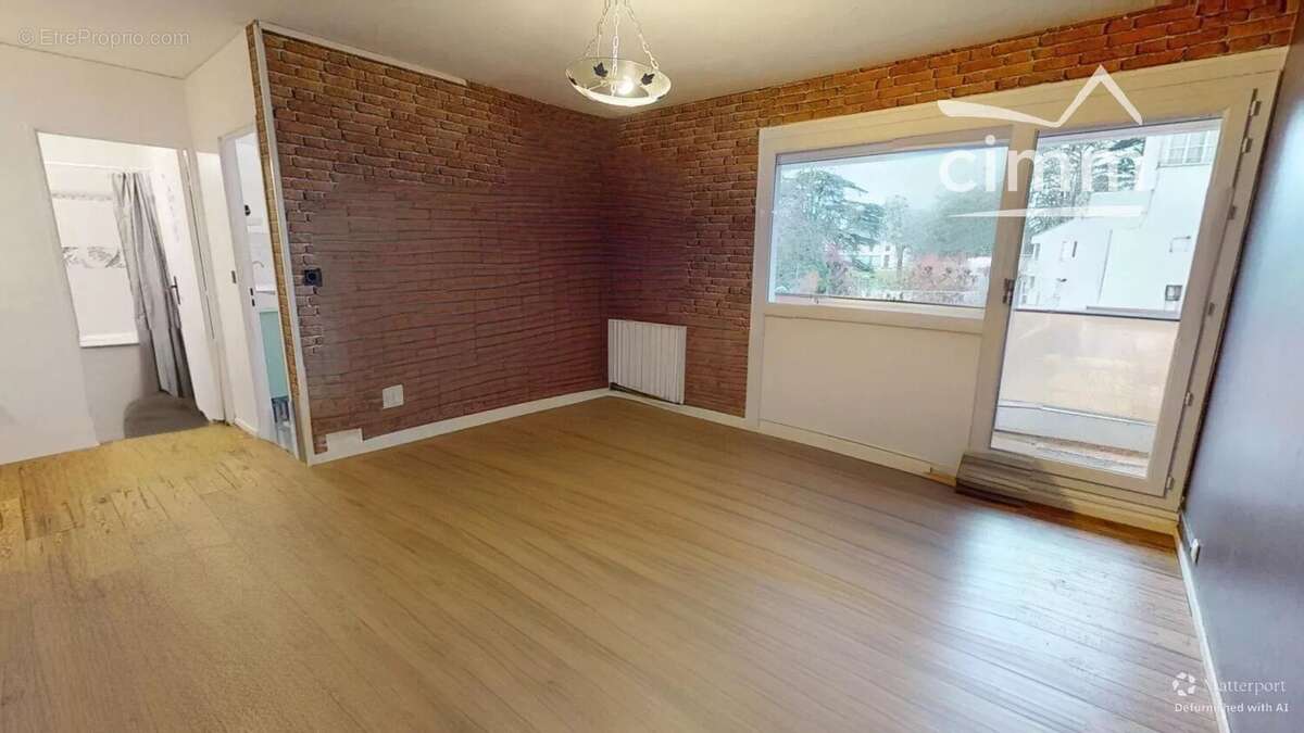 Appartement à SAINT-JEAN-DE-BRAYE